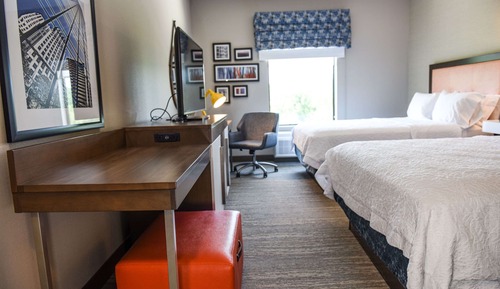 Habitación, 2 camas de matrimonio, accesible para personas con discapacidad, bañera