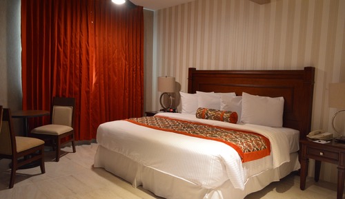 Suite junior, 1 cama de matrimonio grande con sofá cama