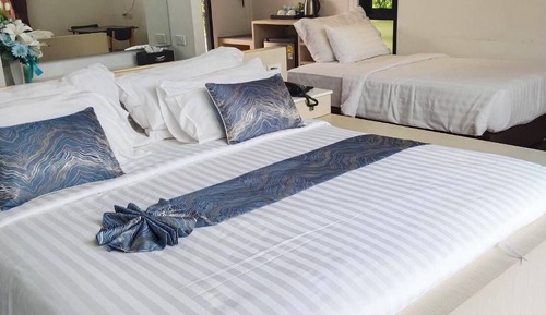 Studio Villa Pool Access