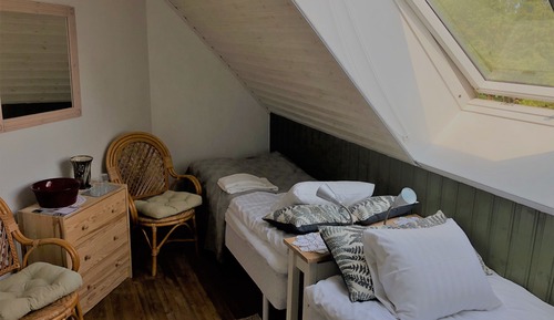 Habitación estándar con 2 camas individuales, vistas al patio