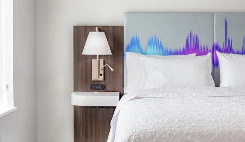 Habitación, 2 camas de matrimonio, accesible para personas con discapacidad (Hearing)