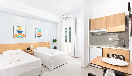 Estudio económico, 1 habitación, vistas parciales al mar