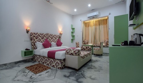 Habitación Deluxe con 1 cama doble o 2 individuales, 1 cama de matrimonio grande