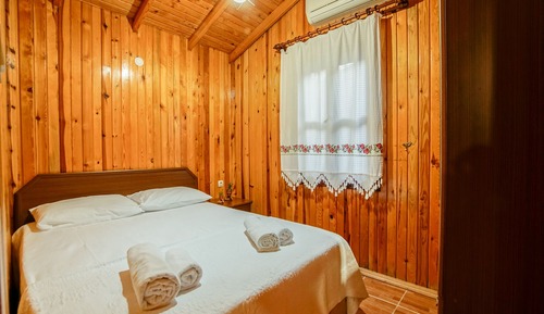 Bungalow familiar, 2 habitaciones, vistas al jardín