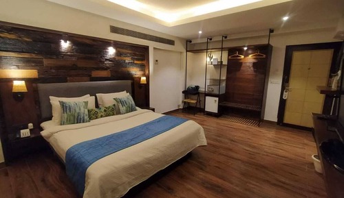 Estudio Club, 1 cama de matrimonio grande