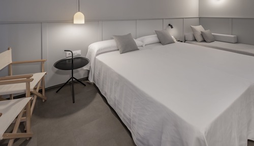 Habitación triple estándar, vistas a la ciudad