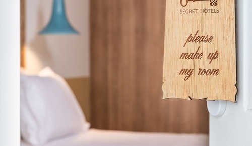 Habitación doble, vistas al mar (Pool Front)