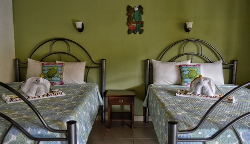 Habitación estándar doble, 1 cama de matrimonio, accesible para personas con discapacidad