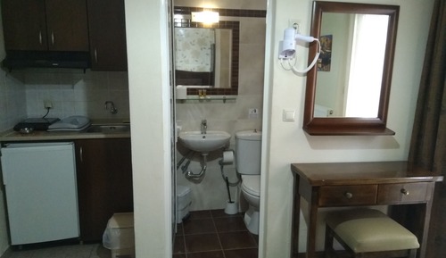 Estudio, 2 camas individuales