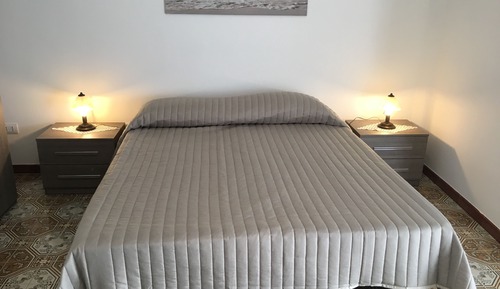 Habitación cuádruple Confort, baño privado (Mare)