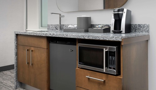 Suite, 2 camas de matrimonio, accesible para personas con discapacidad, bañera (Mobility & Hearing)