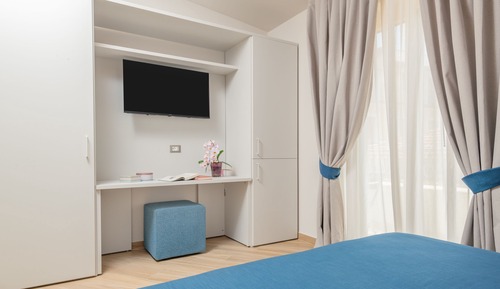 Habitación exclusiva con 2 camas individuales, baño privado (OMERO)