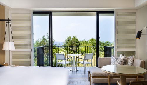 Habitación Deluxe, 1 cama de matrimonio grande, vistas parciales al mar