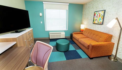 Estudio, 1 cama de matrimonio grande (Mobility & Hearing, Roll-in Shower)