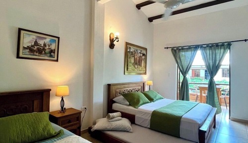 Habitación Premium, terraza, vistas a la piscina