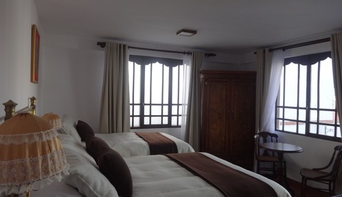 Habitación triple, varias camas, no fumadores