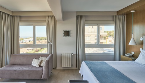 Suite de lujo, bañera de hidromasaje, vistas al mar (Almarena)