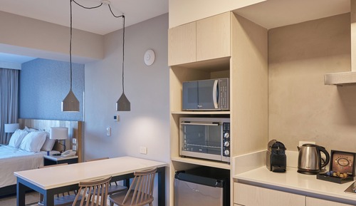 Estudio junior, vistas al mar