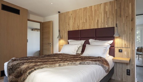 Suite de charme, vue panoramique et cheminee a l ethanol (Gentiane / Giroflee)