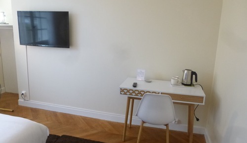 Habitación básica doble, baño privado