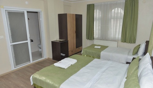 Habitación triple Confort, vistas a la ciudad