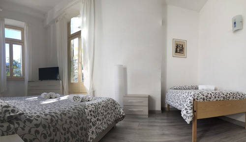 Habitación triple, terraza