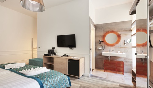 Habitación superior, 1 cama de matrimonio grande, no fumadores