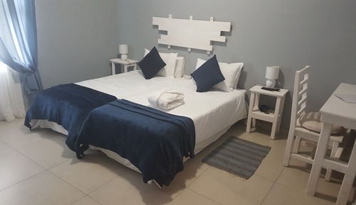 Habitación estándar con 2 camas individuales