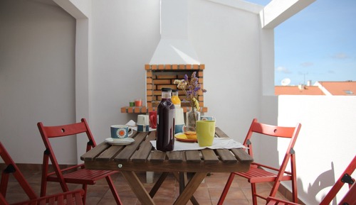 Casa, 3 habitaciones, terraza, vistas parciales al mar