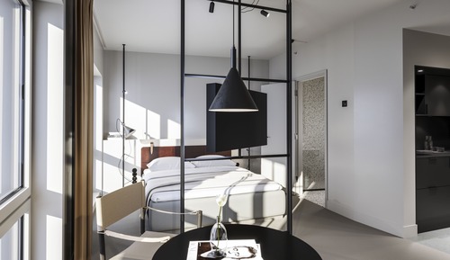 Estudio, 1 cama de matrimonio grande (View)