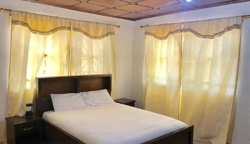 Habitación doble, baño privado