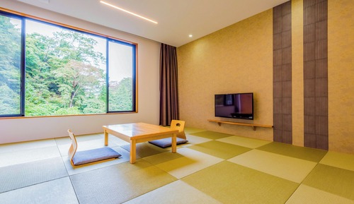 Superior Japanese-Style-Room with 11 Tatami mats - Shared Bathroom - Non-Smoking