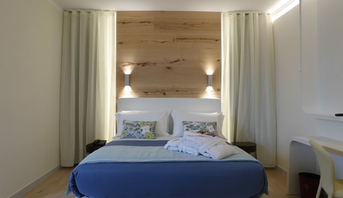 Habitación Deluxe con 1 cama doble o 2 individuales, accesible para personas con discapacidad