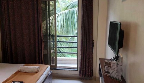 Habitación Deluxe, 1 cama de matrimonio grande, vistas al jardín