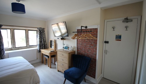 Habitación triple superior, baño privado (Lodgemore)