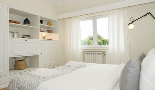 Double or Twin Room, Shared Bathroom (1)