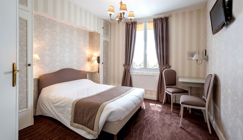 Habitación triple, 1 cama doble con sofá cama