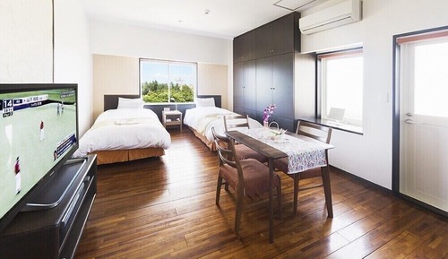 Habitación con 2 camas individuales, vistas al mar