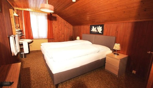 Habitación con 2 camas individuales, 1 cama doble, no fumadores