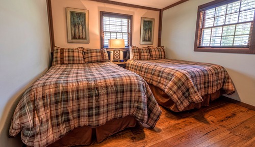 Cabaña familiar, 3 habitaciones, balcón, junto al lago