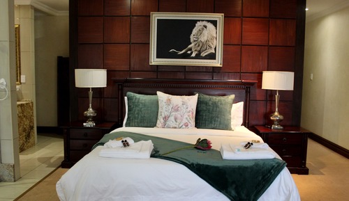 Suite estudio ejecutiva (Elephant)