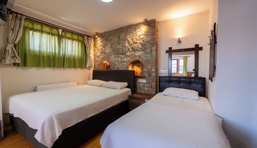 Economy Double Room, Partial Lake View