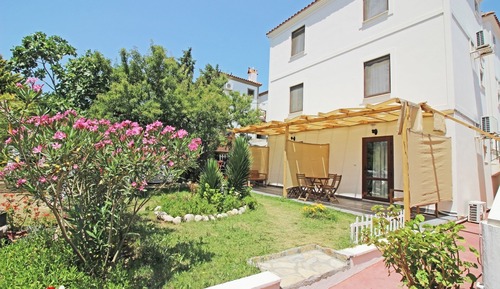 Habitación, vistas al jardín, planta baja