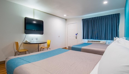 Habitación Deluxe, 2 camas de matrimonio, fumadores, frigorífico