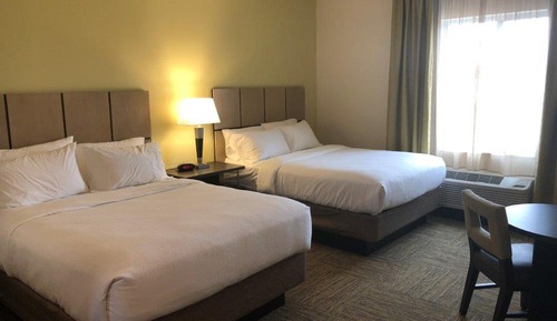 Suite estudio, 2 camas de matrimonio, accesible para personas con discapacidad (Comm, Access Tub)