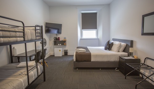 Habitación Deluxe, 1 cama de matrimonio grande (Deluxe King Room)