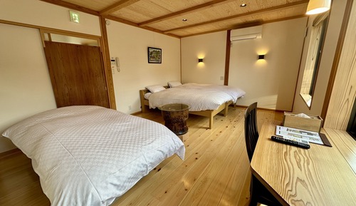 Habitación triple superior, no fumadores (Ground Floor)