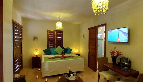 SUPERIOR APARTMENT with partial sea view (30 m2)