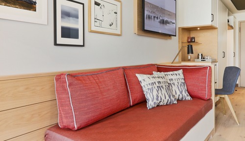 Habitación Confort doble, vistas parciales al mar