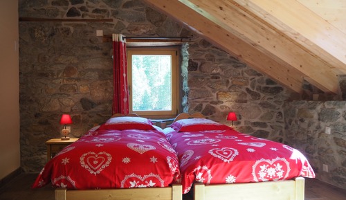 Suite, baño privado, vistas a la montaña